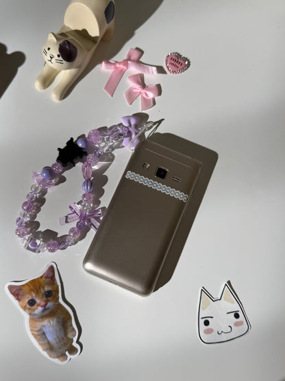 GilmoreGlee Flip Phones